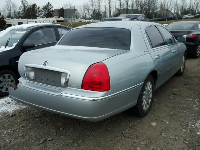 1LNHM81V37Y622003 - 2007 LINCOLN TOWN CAR S BLUE photo 4