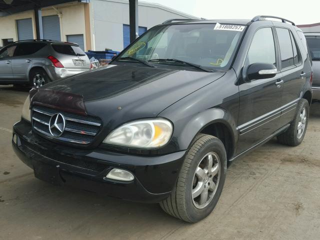 4JGAB75E42A364278 - 2002 MERCEDES-BENZ ML 500 BLACK photo 2