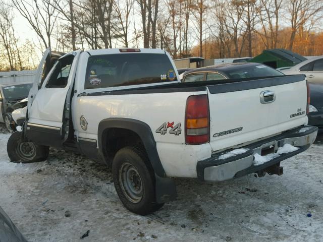 1GCGK29UX1Z147045 - 2001 CHEVROLET SILVERADO WHITE photo 3