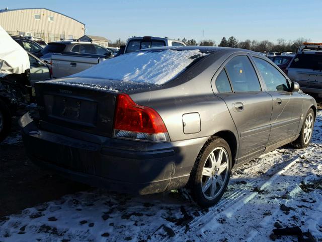 YV1RS592252430041 - 2005 VOLVO S60 2.5T GRAY photo 4