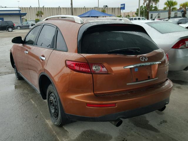 JNRAS08U44X107538 - 2004 INFINITI FX35 ORANGE photo 3