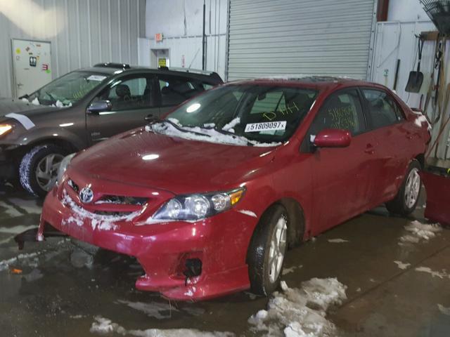 2T1BU4EE9CC896110 - 2012 TOYOTA COROLLA BA RED photo 2