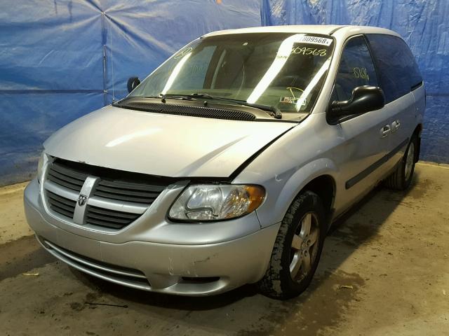 1D4GP45R35B418768 - 2005 DODGE CARAVAN SX SILVER photo 2