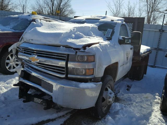 1GB3KYC85FF532491 - 2015 CHEVROLET SILVERADO WHITE photo 2