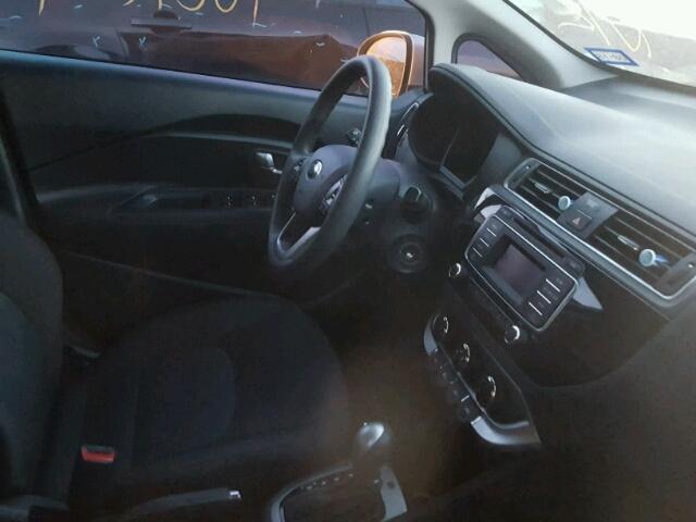 KNADM4A34G6647320 - 2016 KIA RIO LX Արծաթագույն լուսանկար 5