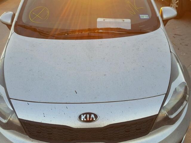 KNADM4A34G6647320 - 2016 KIA RIO LX Արծաթագույն լուսանկար 7