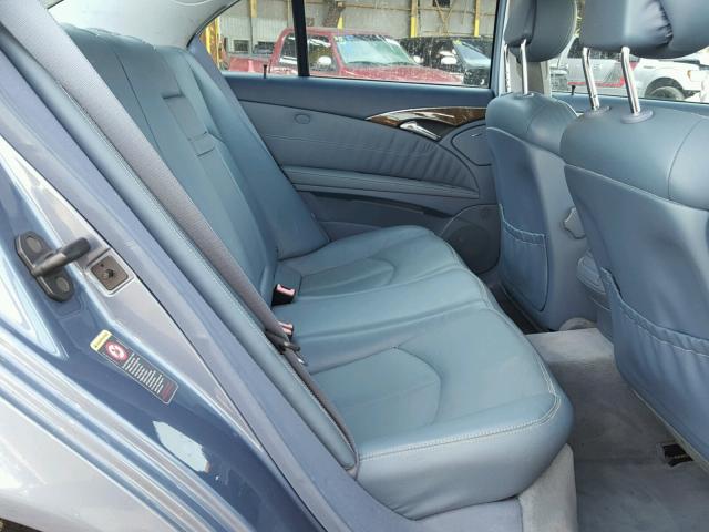 WDBUF65J63A263711 - 2003 MERCEDES-BENZ E320 BLUE photo 6