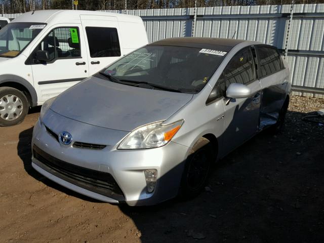 JTDKN3DU8D1631703 - 2013 TOYOTA PRIUS SILVER photo 2