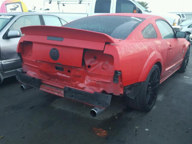 1ZVFT82H575345411 - 2007 FORD MUSTANG GT RED photo 4