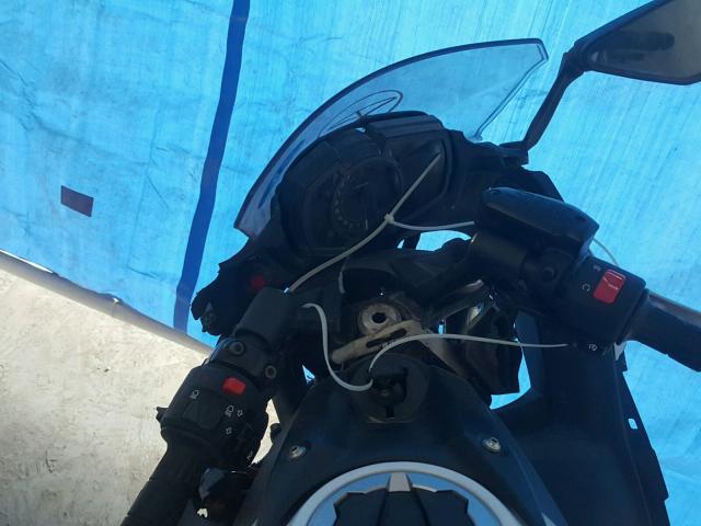 JKAEXEJ14HDA00154 - 2017 KAWASAKI EX650 J თეთრი ფოტო 9