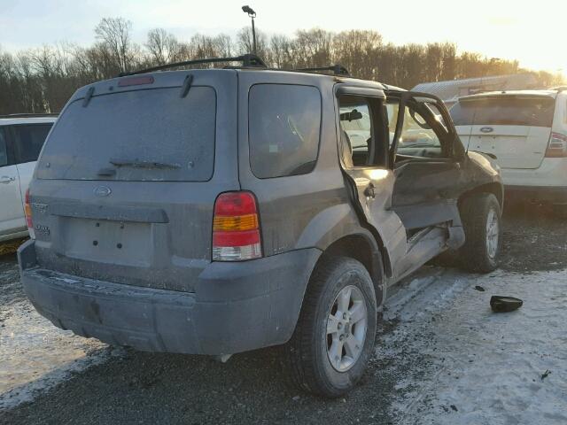 1FMYU93125DA16812 - 2005 FORD ESCAPE XLT GRAY photo 4