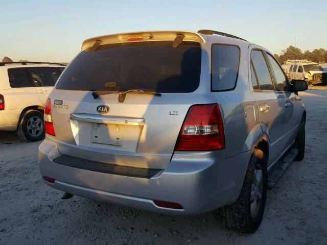 KNDJD735285779926 - 2008 KIA SORENTO EX SILVER photo 4