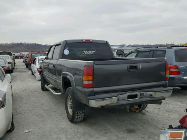 1GCHK23142F189426 - 2002 CHEVROLET SILVERADO GRAY photo 3