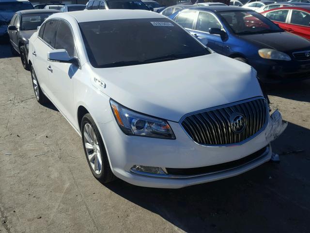 1G4GB5G31GF126005 - 2016 BUICK LACROSSE WHITE photo 1