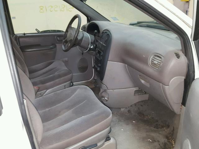 1C4GJ15BX2B602827 - 2002 CHRYSLER VOYAGER EC WHITE photo 5