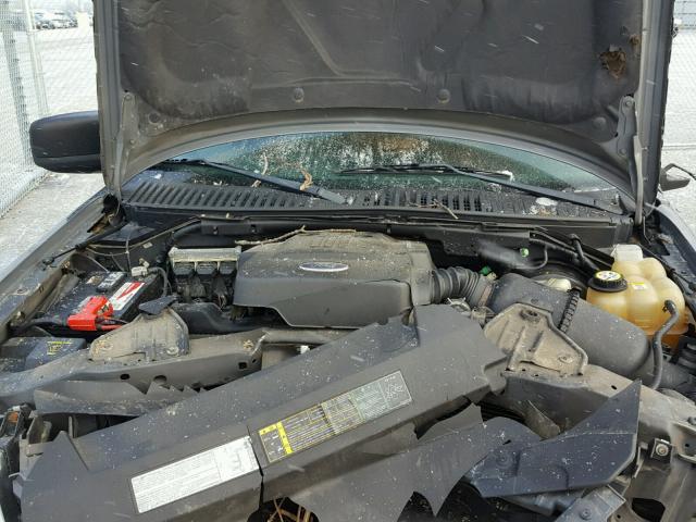 1FMRU15W93LB07626 - 2003 FORD EXPEDITION GRAY photo 7