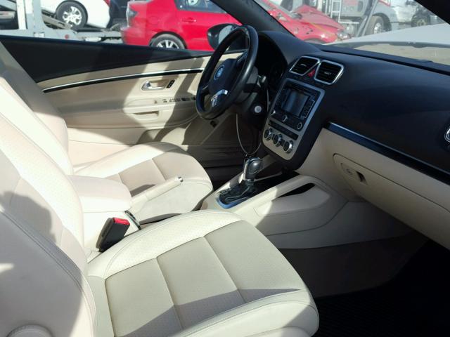 WVWBW8AH1EV001999 - 2014 VOLKSWAGEN EOS KOMFOR 白色 照片 5