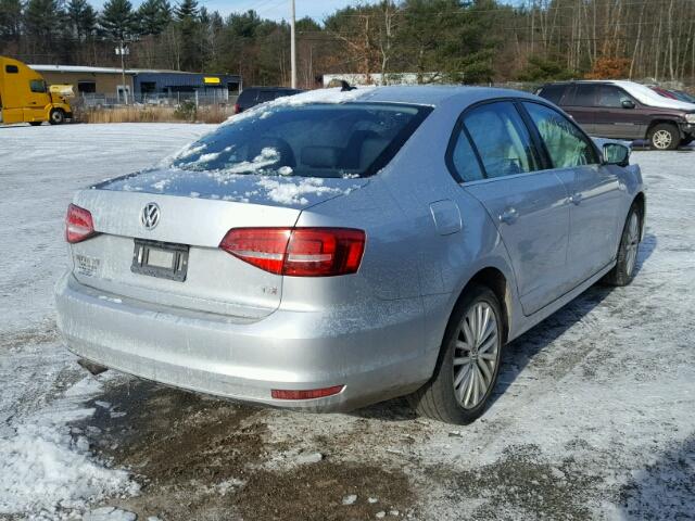 3VWD17AJ3FM215227 - 2015 VOLKSWAGEN JETTA SE SILVER photo 4