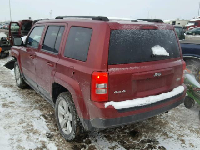 1C4NJRFB9FD105766 - 2015 JEEP PATRIOT LA RED photo 3