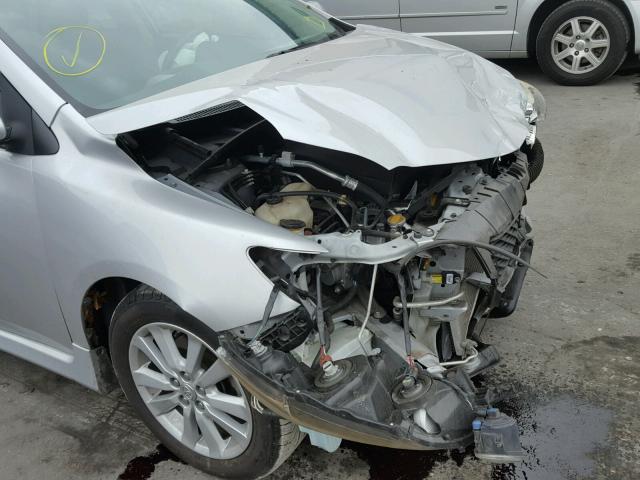 2T1BU4EE4AC451416 - 2010 TOYOTA COROLLA BA SILVER photo 9