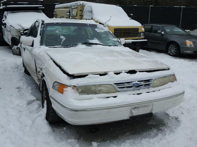 2FALP74WXVX200950 - 1997 FORD CROWN VICT WHITE photo 1