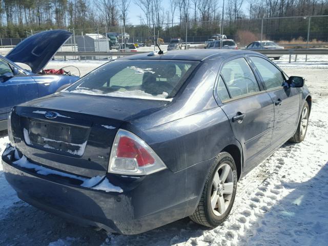 3FAHP07Z18R190380 - 2008 FORD FUSION SE BLUE photo 4