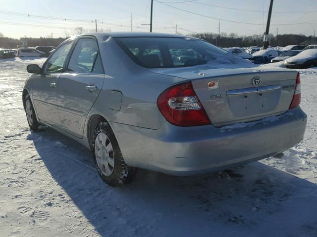 4T1BE32K64U810527 - 2004 TOYOTA CAMRY LE ვერცხლისფერი ფოტო 3