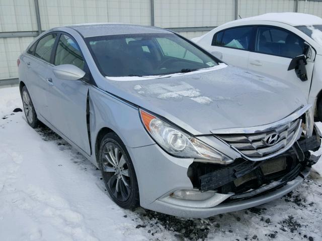 5NPEC4AC5BH061346 - 2011 HYUNDAI SONATA SE SILVER photo 1