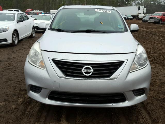 3N1CN7AP6CL864080 - 2012 NISSAN VERSA S SILVER photo 9