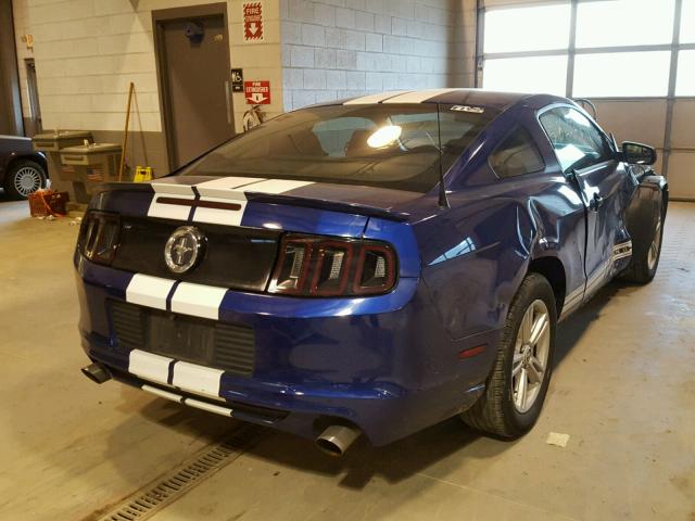 1ZVBP8AM0D5249070 - 2013 FORD MUSTANG BLUE photo 4