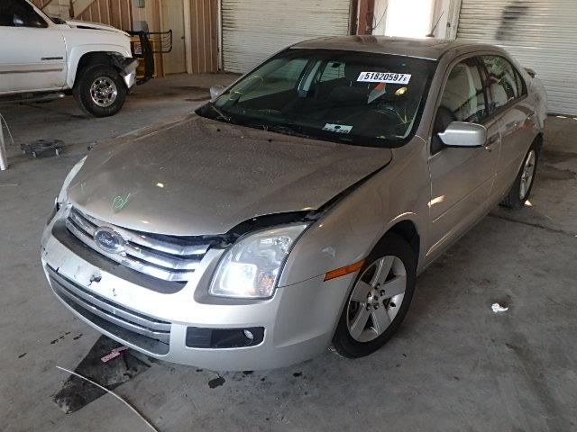 3FAHP07Z78R119863 - 2008 FORD FUSION SE SILVER photo 2