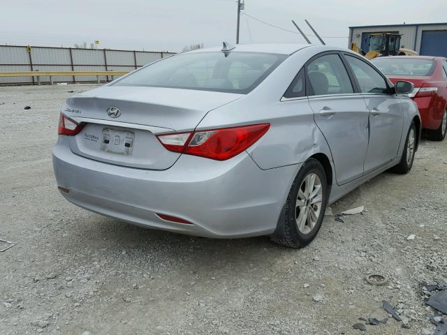 5NPEB4AC3BH202160 - 2011 HYUNDAI SONATA GLS SILVER photo 4