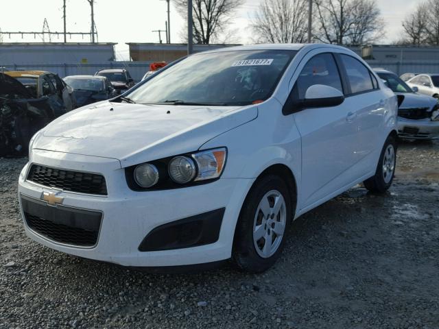 1G1JA5SH8D4133422 - 2013 CHEVROLET SONIC LS WHITE photo 2