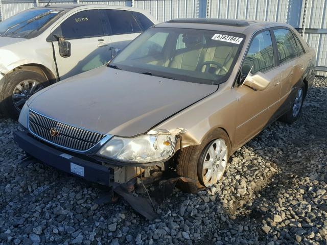 4T1BF28B82U227663 - 2002 TOYOTA AVALON XL GOLD photo 2