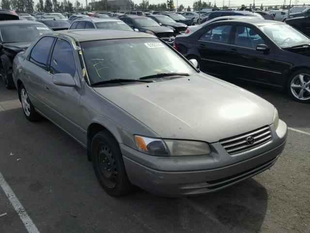 JT2BG22K6W0137265 - 1998 TOYOTA CAMRY CE GOLD photo 1