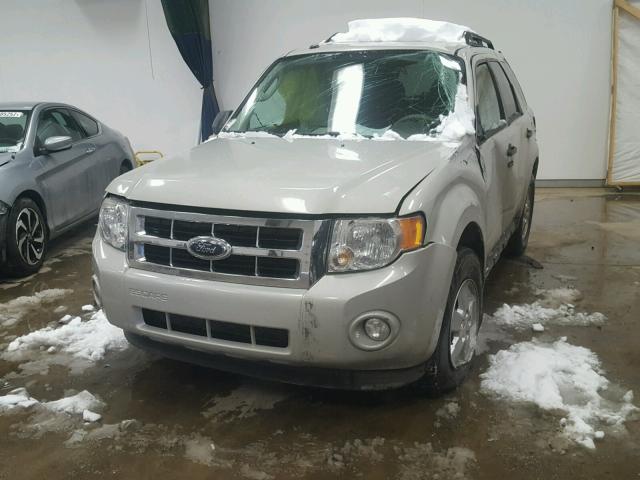 1FMCU93G79KB79309 - 2009 FORD ESCAPE XLT SILVER photo 2