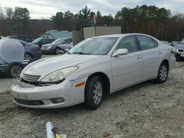 JTHBF30G320010836 - 2002 LEXUS ES 300 SILVER photo 2