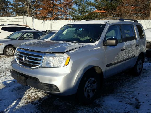 5FNYF4H21DB045633 - 2013 HONDA PILOT LX SILVER photo 2