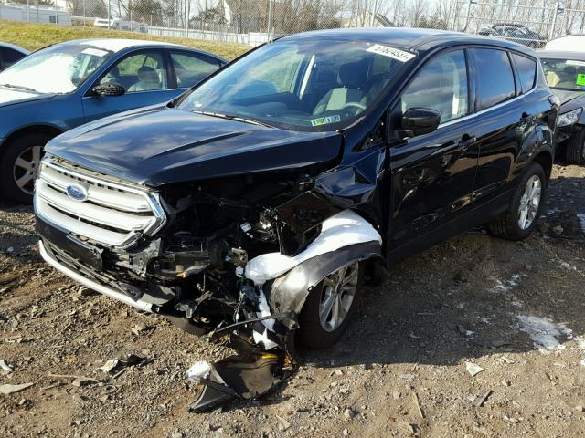 1FMCU0GD8HUD03358 - 2017 FORD ESCAPE SE 黑色 照片 2