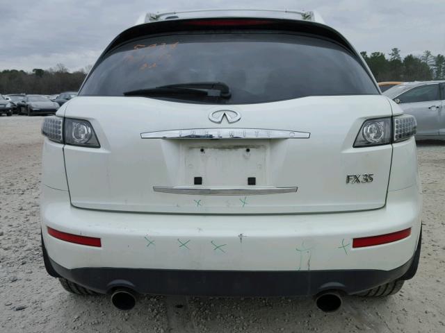 JNRAS08W45X215936 - 2005 INFINITI FX35 WHITE photo 9