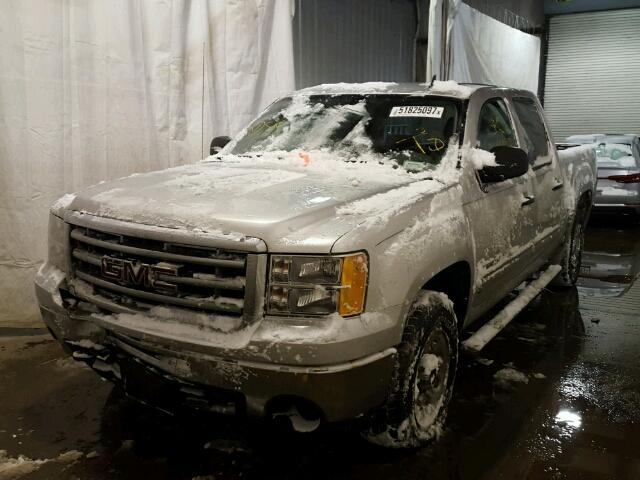 3GTP2UEA4BG241530 - 2011 GMC SIERRA K15 SILVER photo 2