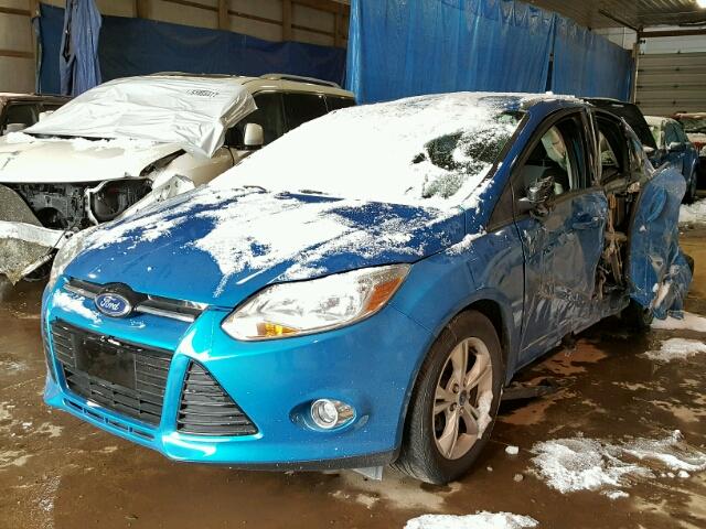 1FAHP3K23CL205576 - 2012 FORD FOCUS SE BLUE photo 2