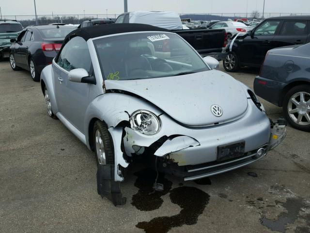 3VWCK21Y23M304596 - 2003 VOLKSWAGEN NEW BEETLE 银色 照片 1