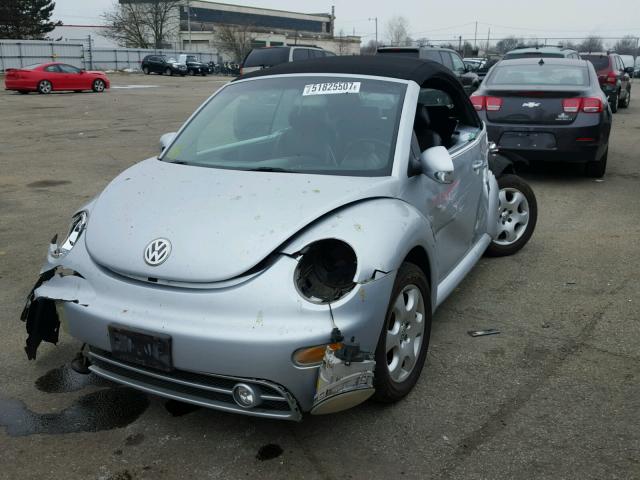 3VWCK21Y23M304596 - 2003 VOLKSWAGEN NEW BEETLE SILVER photo 2