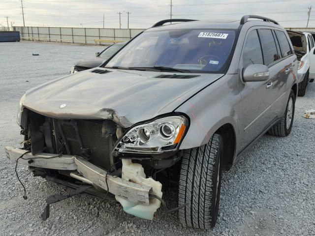 4JGBF71E17A164111 - 2007 MERCEDES-BENZ GL 450 4MA GRAY photo 2