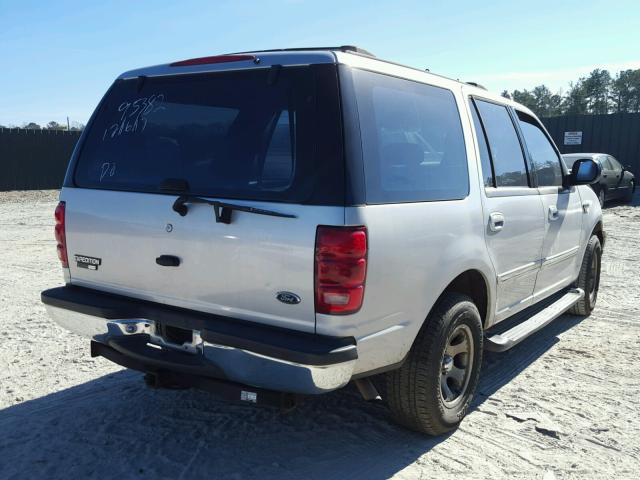 1FMRU1562YLB04803 - 2000 FORD EXPEDITION SILVER photo 4