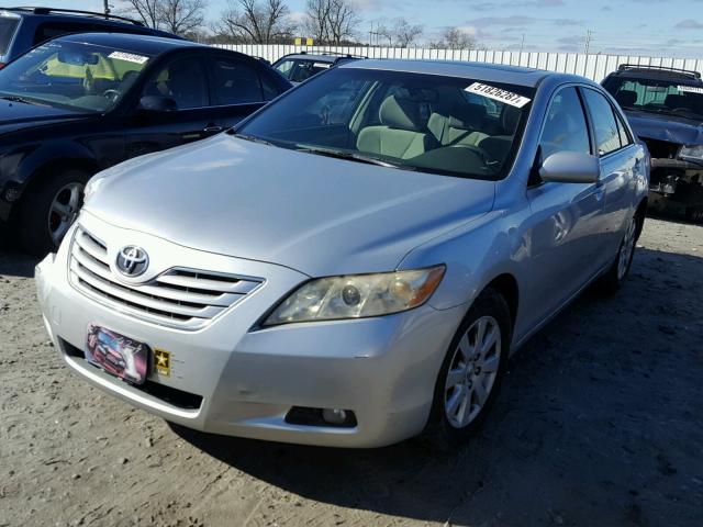 JTNBE46K073005245 - 2007 TOYOTA CAMRY NEW SILVER photo 2