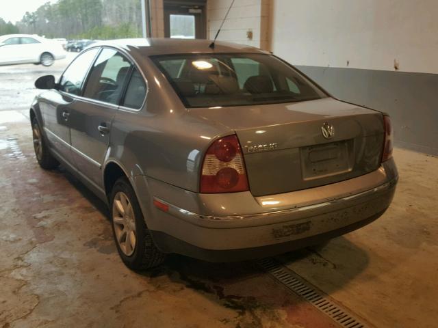 WVWPD63B14P329368 - 2004 VOLKSWAGEN PASSAT GLS GRAY photo 3