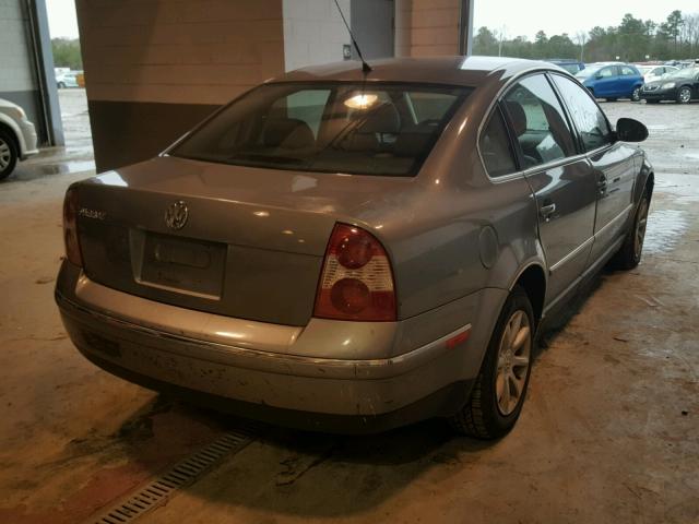 WVWPD63B14P329368 - 2004 VOLKSWAGEN PASSAT GLS GRAY photo 4