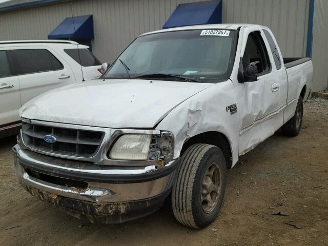 1FTZX1760WNA43414 - 1998 FORD F150 WHITE photo 2